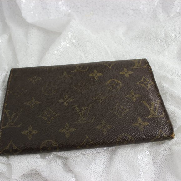Louis Vuitton WOC - Monogram - Picture 10 of 14
